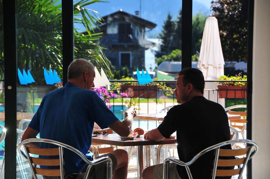 Hotel Resort Le Vele Домасо Екстериор снимка