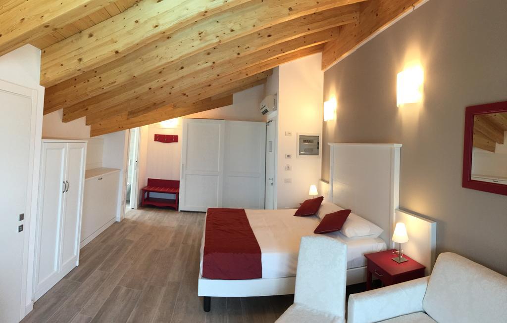 Hotel Resort Le Vele Домасо Стая снимка