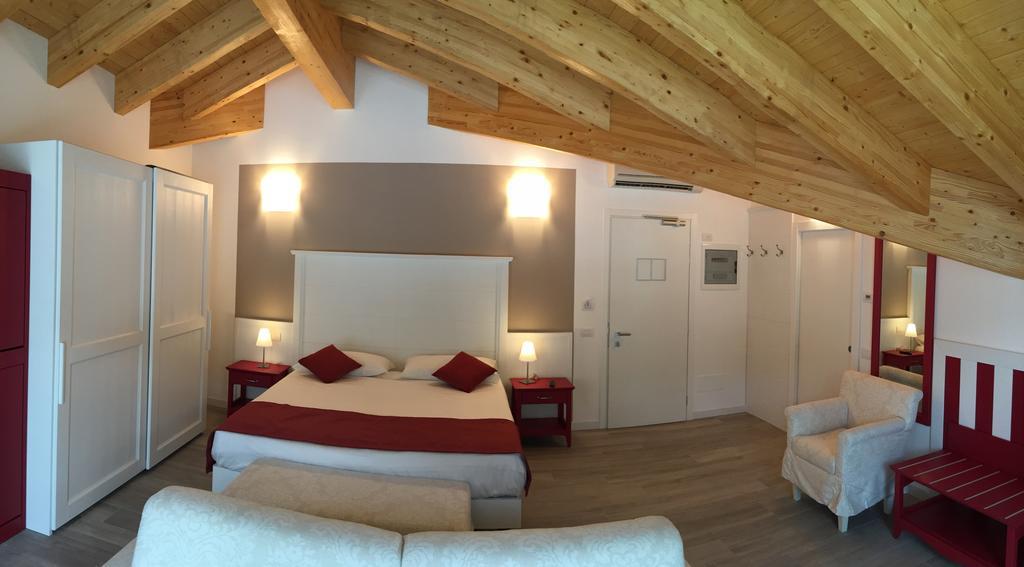 Hotel Resort Le Vele Домасо Стая снимка